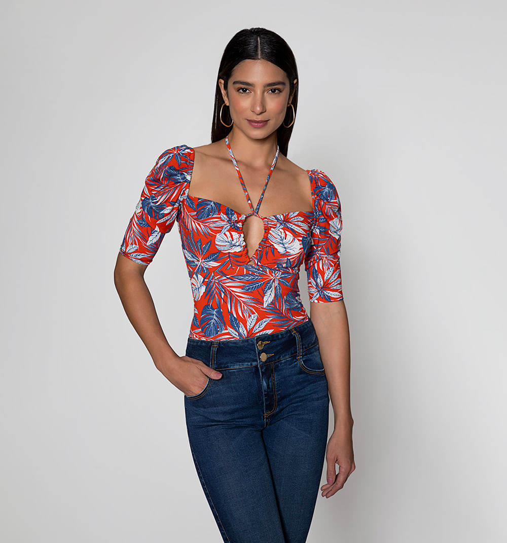 Blusa Manga Al Codo Con Escote Delantero