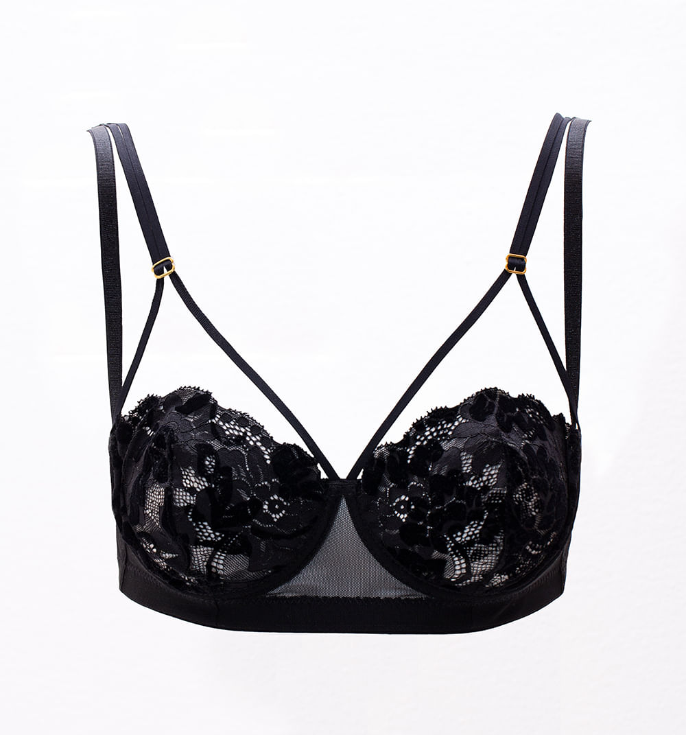 Croptop En Combinación De Materiales Y T