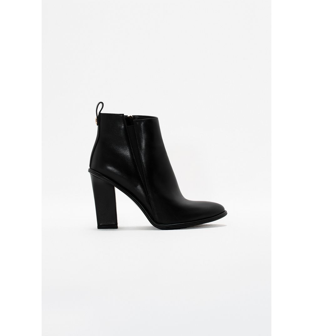 Botin Con Elastico Lateral