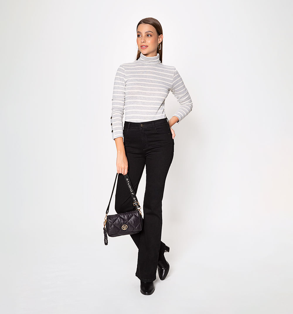 Blusa Manga Larga Con Broches Cuello Tor