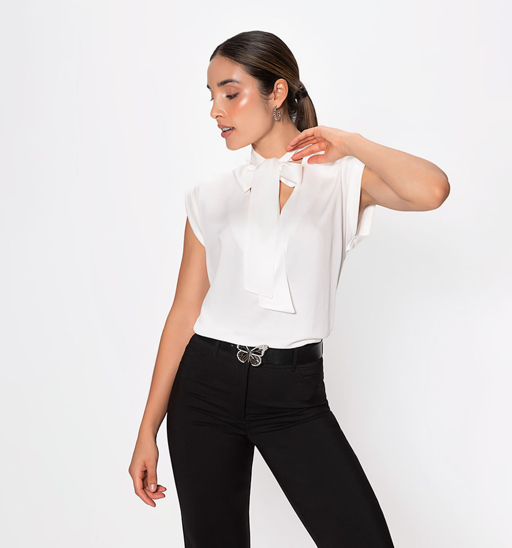 Blusa Sisa Con Corbata
