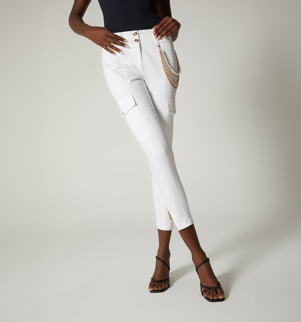 Pantalon Tiro Alto Ajustado Con Detalle