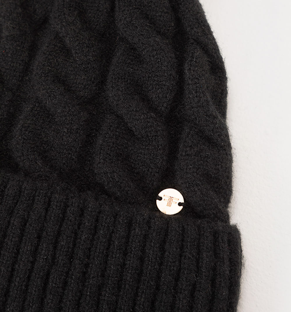 Sobrero Tipo Beanie Basico Con Pompom