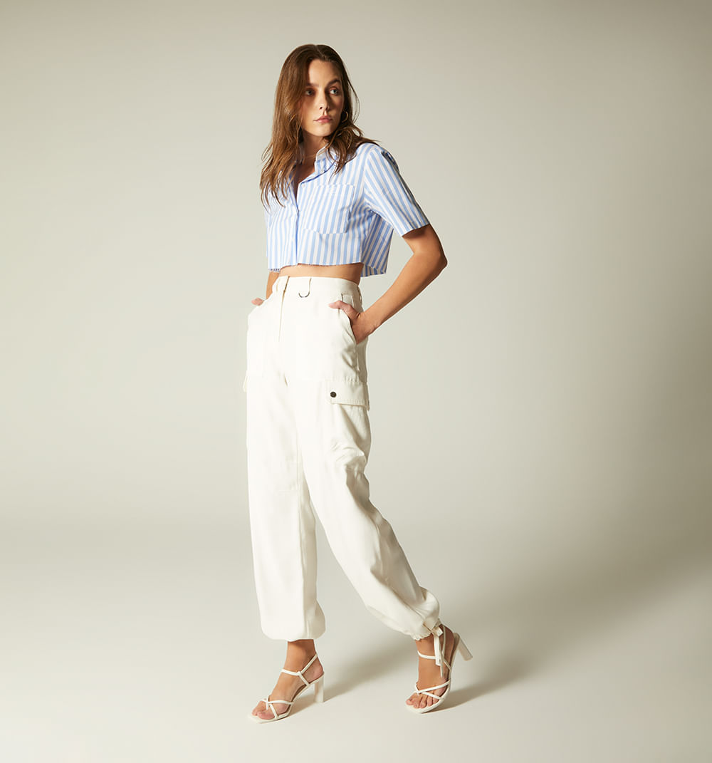 Pantalon Cargo Con Cierre En Bota