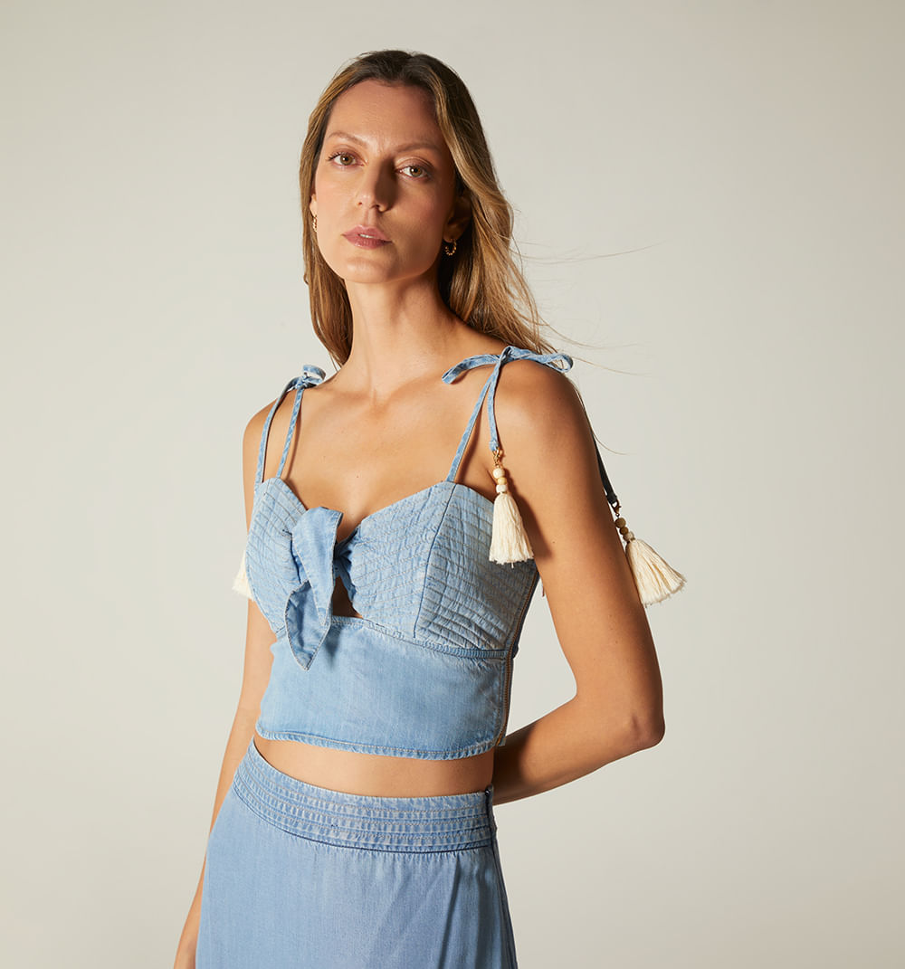 Crop Top  De Amarrar Con Múltiples Pespu