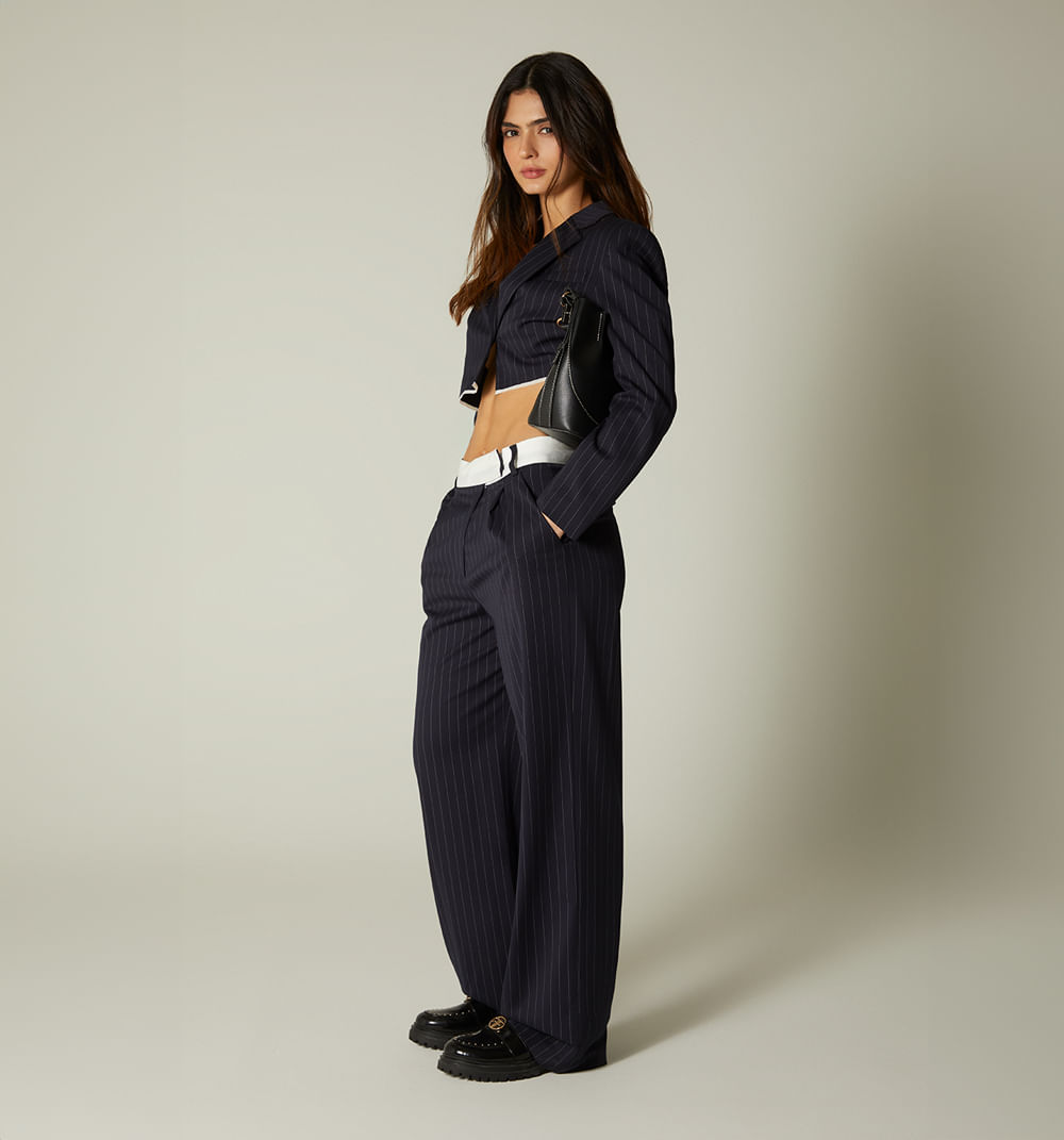 Pantalon  Con  Contraste  En Pretina