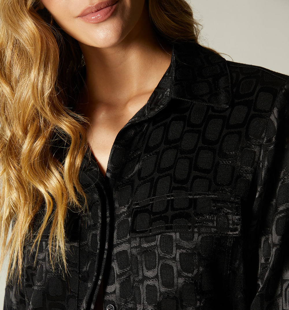 Blusa Camisera Con Bolsillos