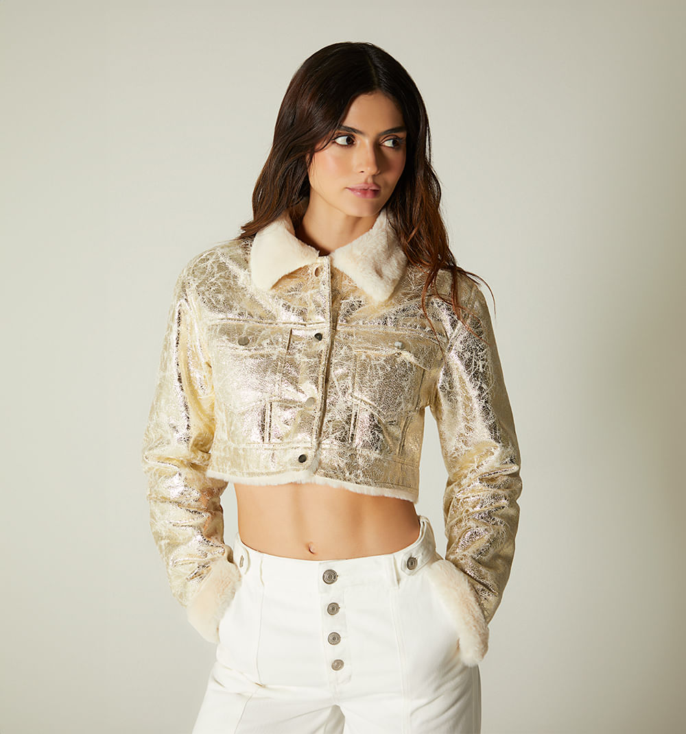 Chamarra Crop Efecto Foil Con Pelo Inter