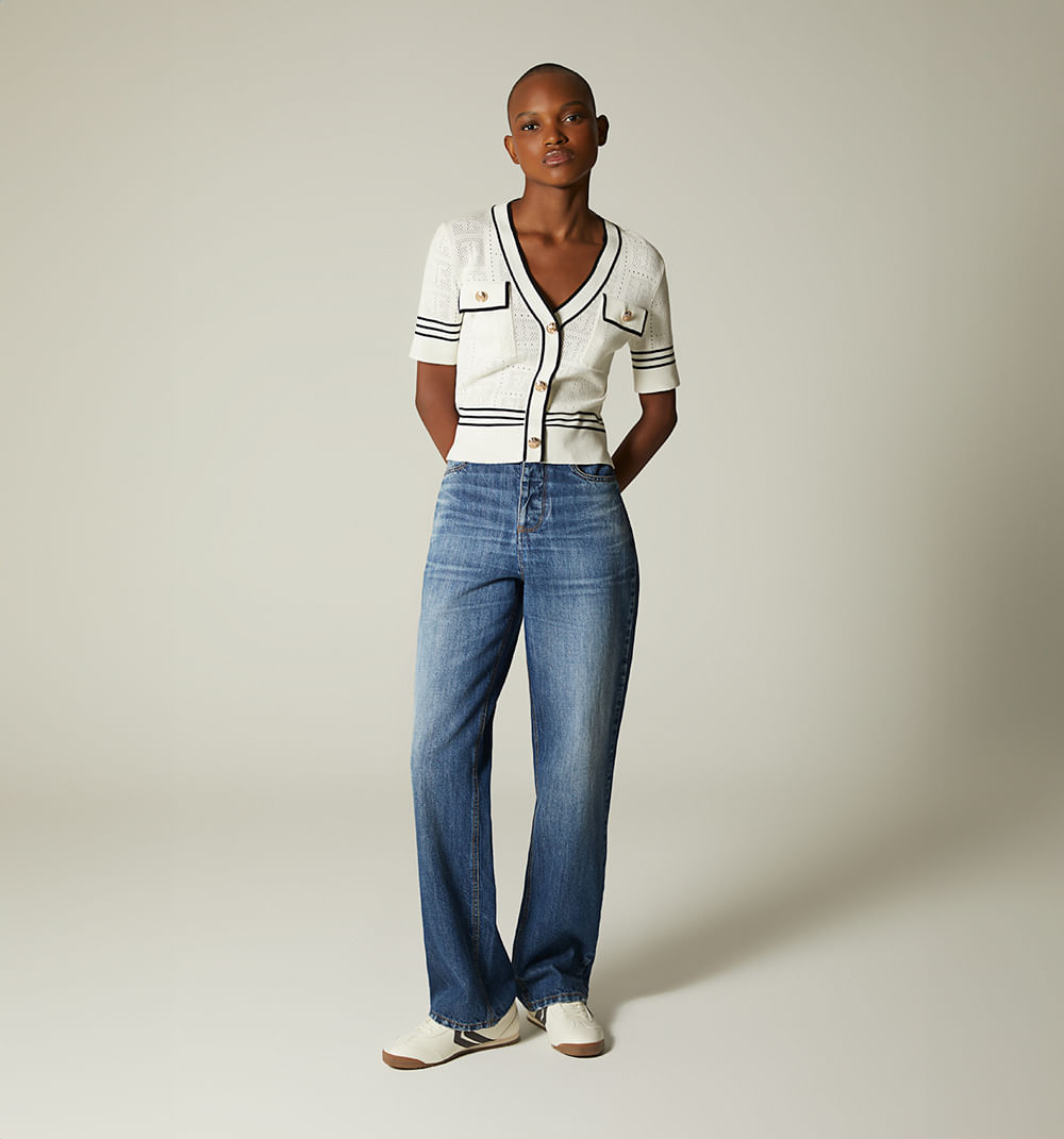Blusa Tejida Con Lineas En Contraste