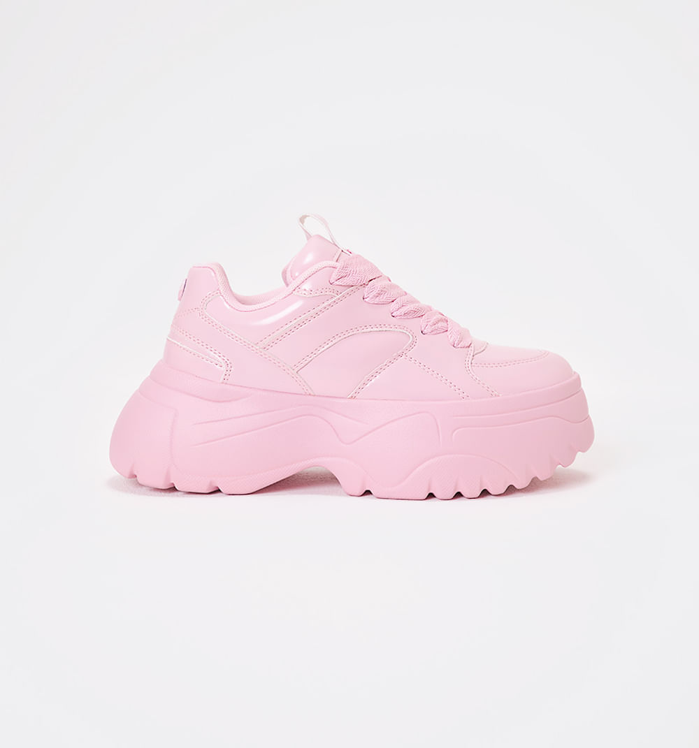 Tenis Con Suela Chunky Y Detalle De Cordo
