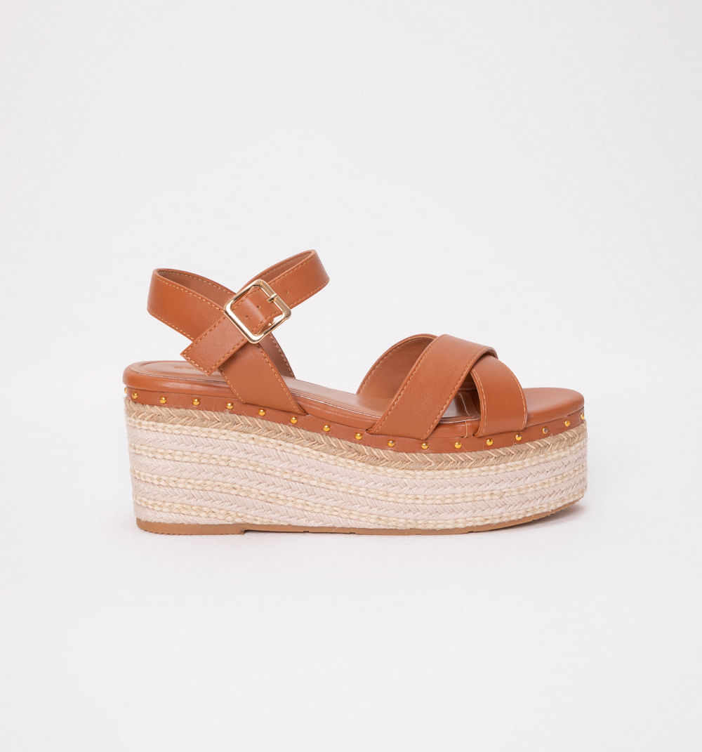 Sandalia Planaforma Con Capellada Cruzad