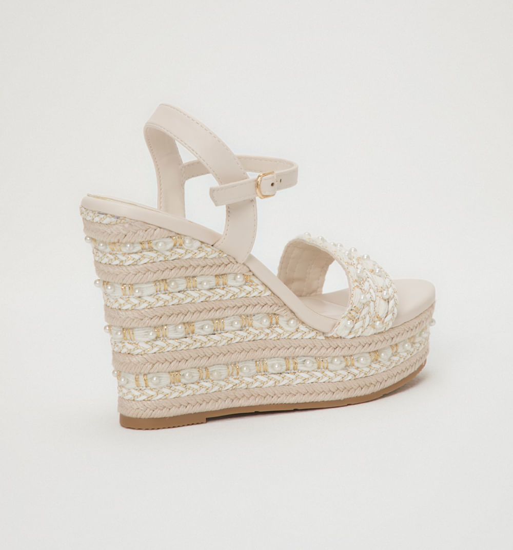 Sandalia Plataforma Con Capellada Perlas