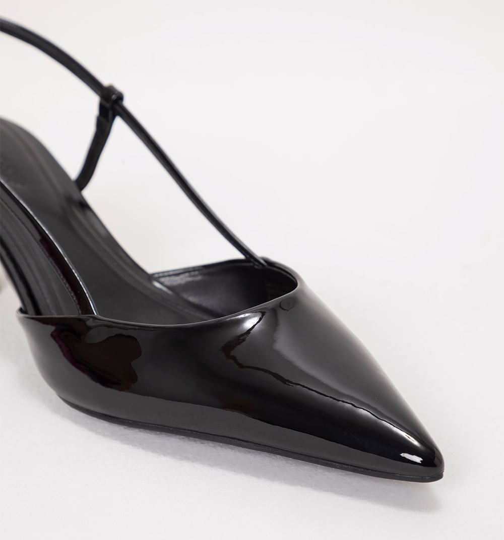 Zapato Cerrado Stiletto Con Tacón Bajo