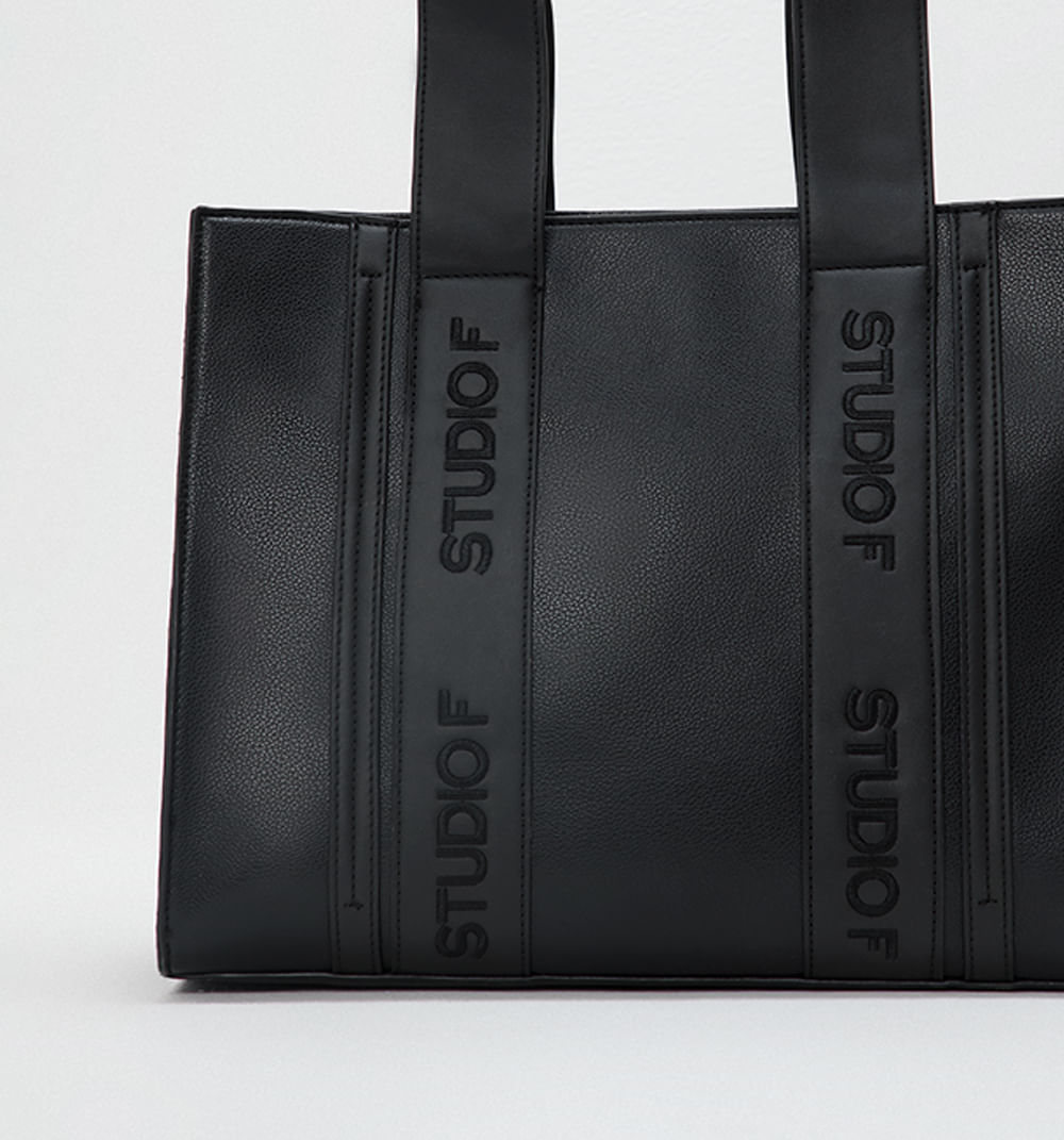 Bolso De Hombro Con Reata Logotipo Stf