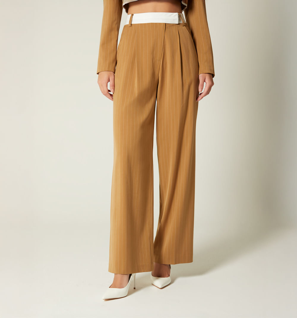 Pantalon  Con  Contraste  En Pretina