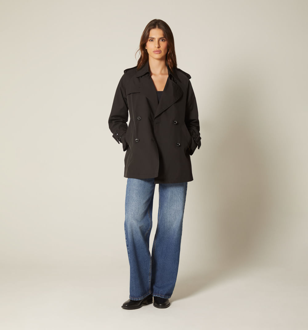 Trench Corto Con Botones