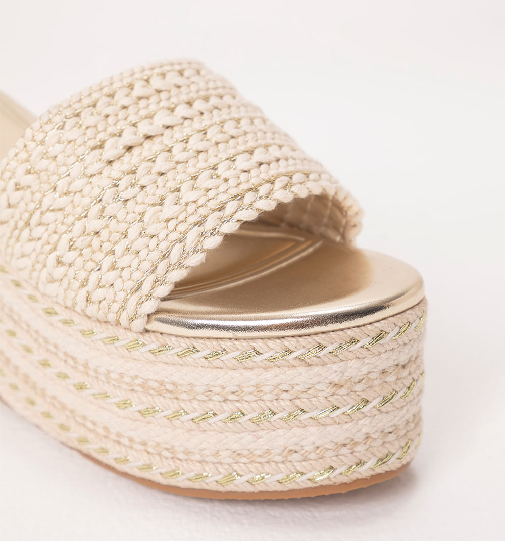 Sandalia Planaforma Capellada Trenzada