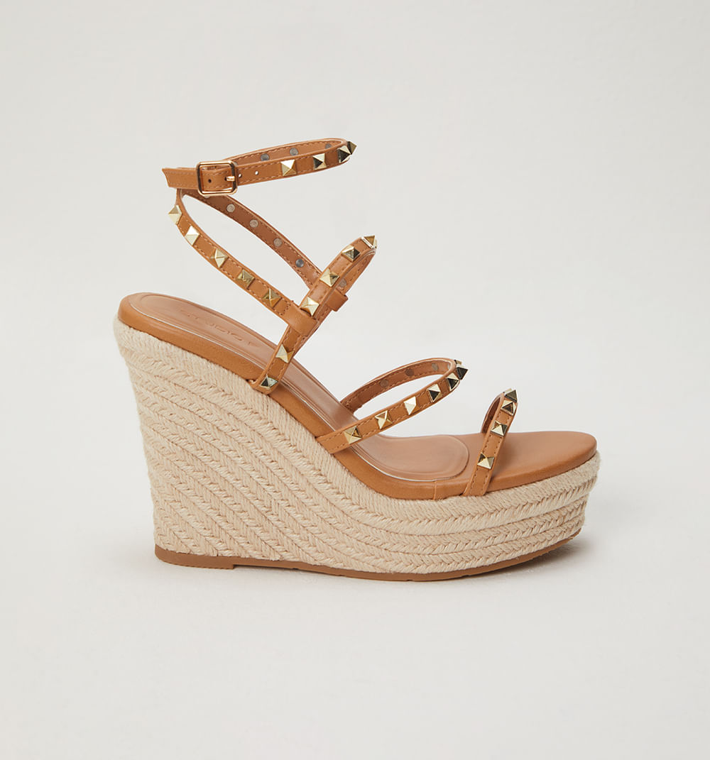 Sandalia Plataforma Con Taches