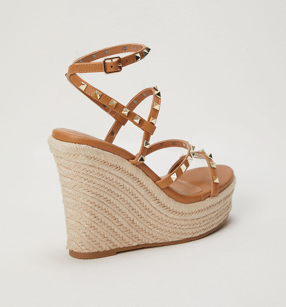 Sandalia Plataforma Con Taches