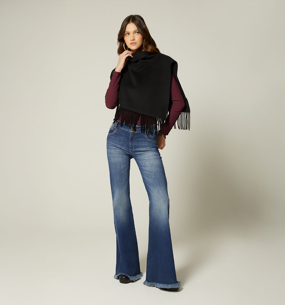Poncho Corto Con Flecos