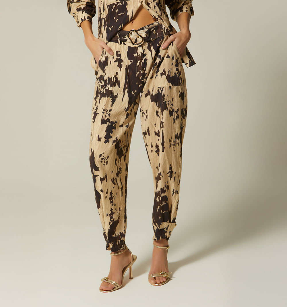 Pantalon Tiro Alto Con Cinturon