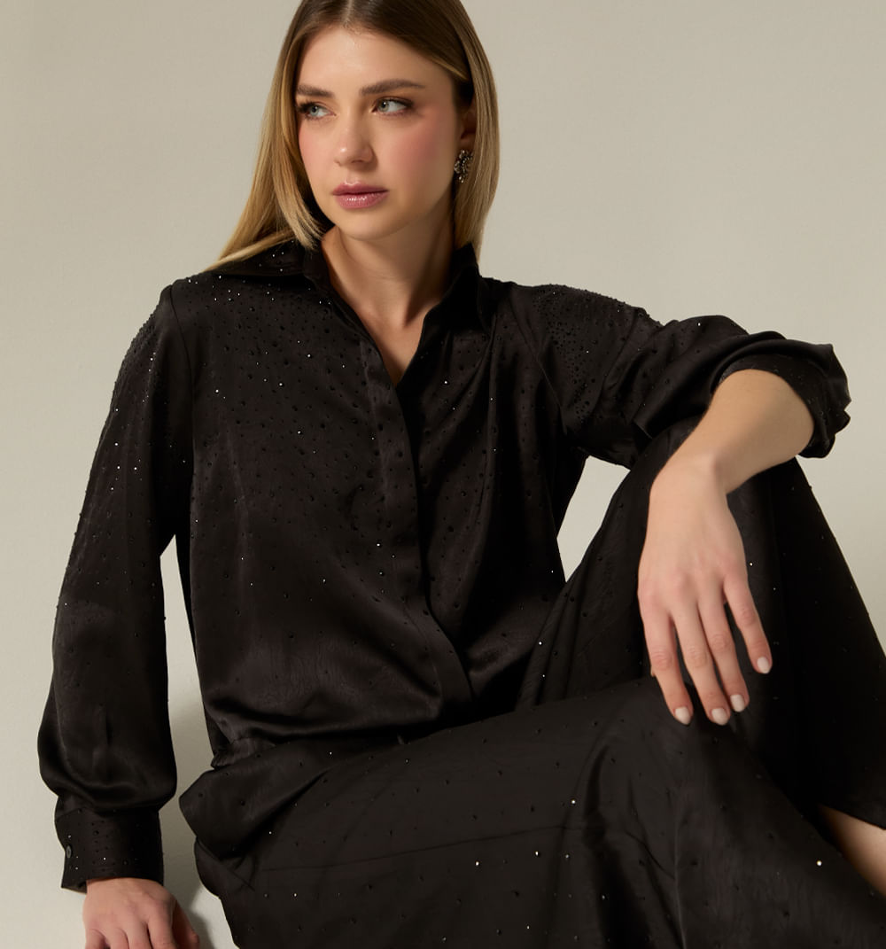 Blusa Manga Larga  Con Hot Fix