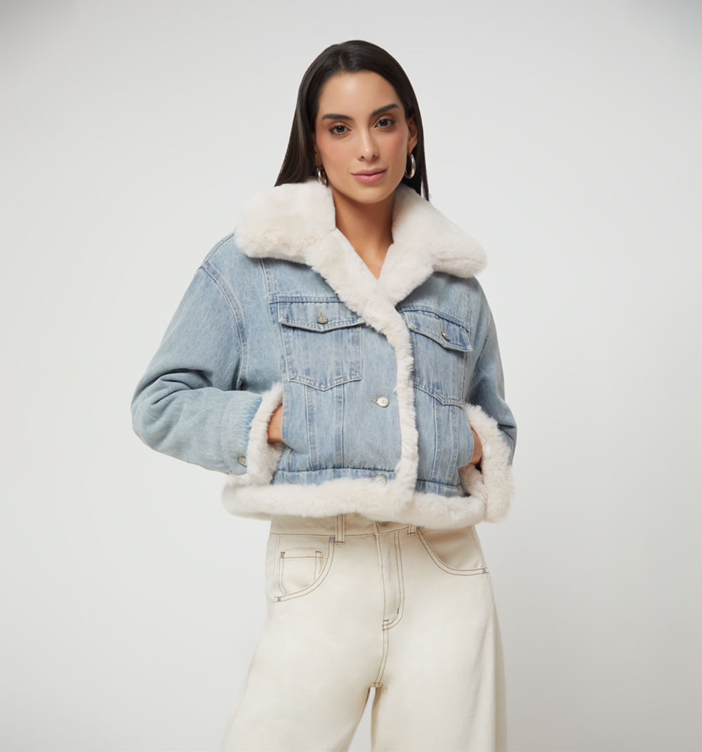 Chamarra Denim Con Detalle En Pelo