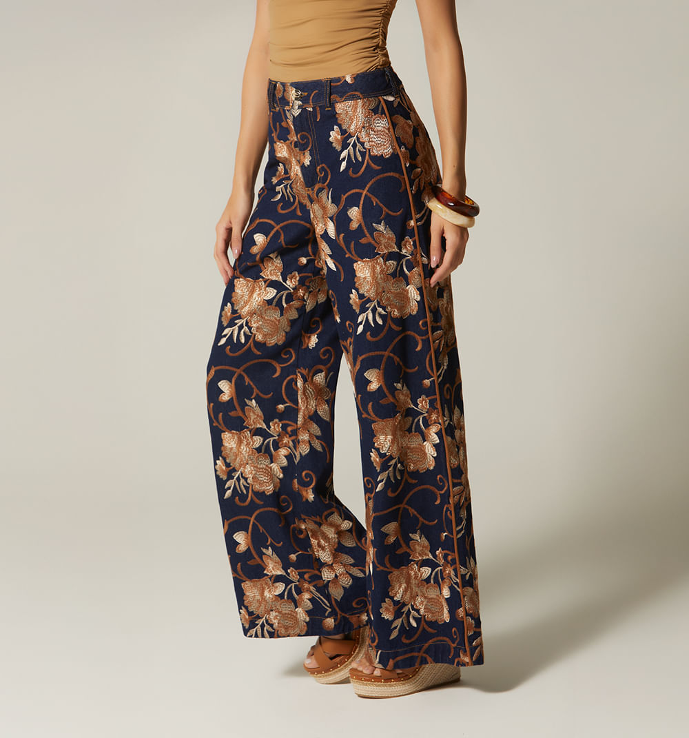 Jean Palazo En Jacquard Con Vivos