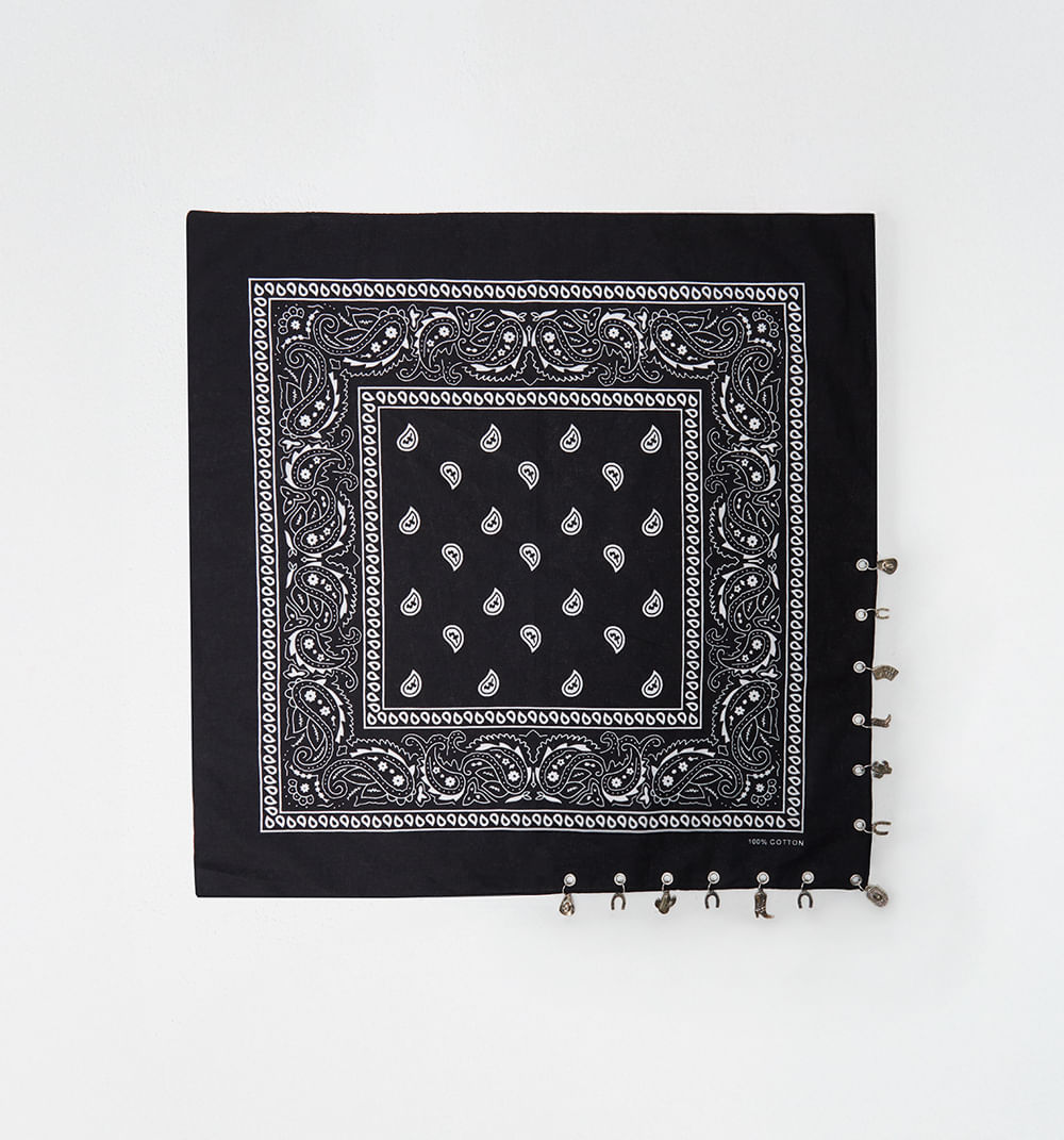 Pañuelo Western Con Dijes