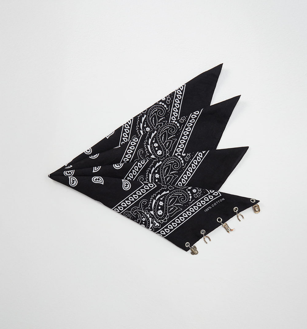 Pañuelo Western Con Dijes