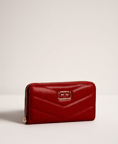 Cartera roja de mujer ideal para regalar en San Valentín